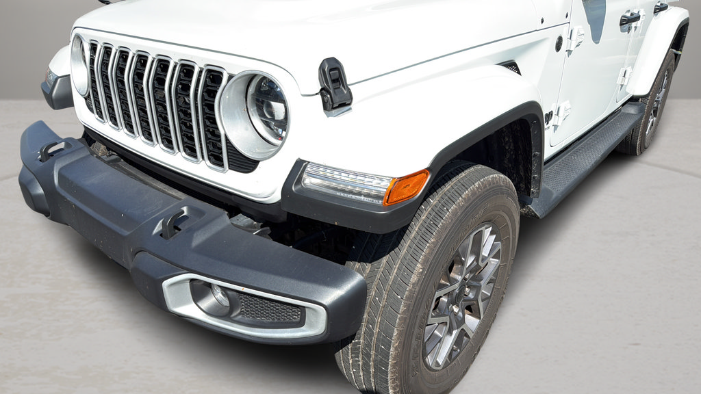 Used 2026 Jeep Wrangler Unlimited Sahara AWD/4WD image 9