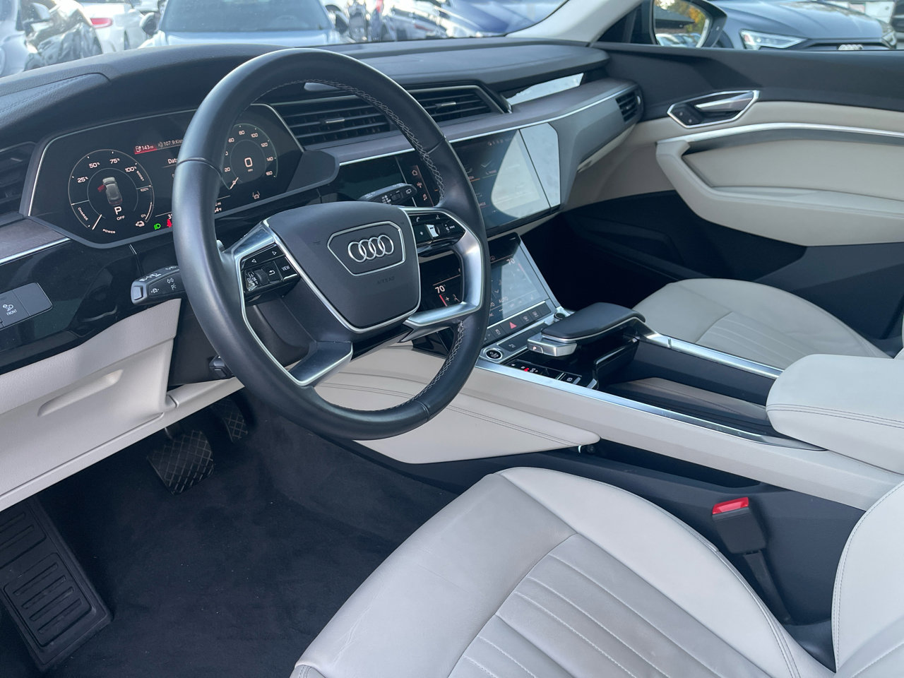 Used 2023 Audi e-tron Premium w/ Convenience Plus Package image 14