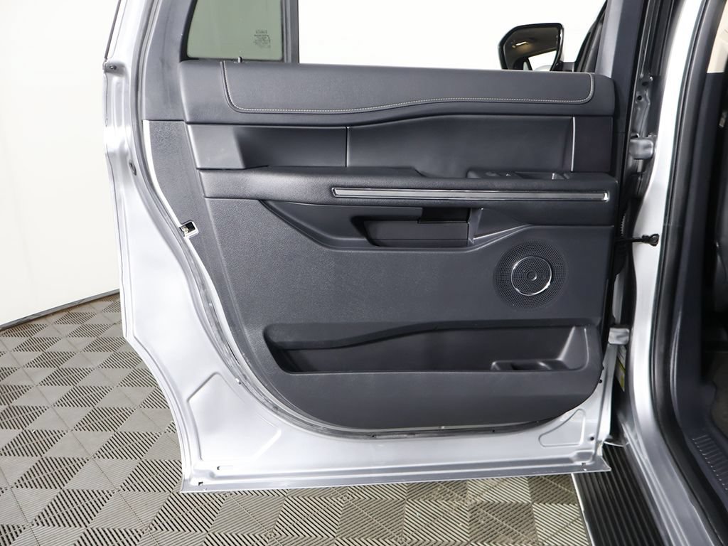 Used 2022 Ford Expedition Max XLT AWD/4WD image 27