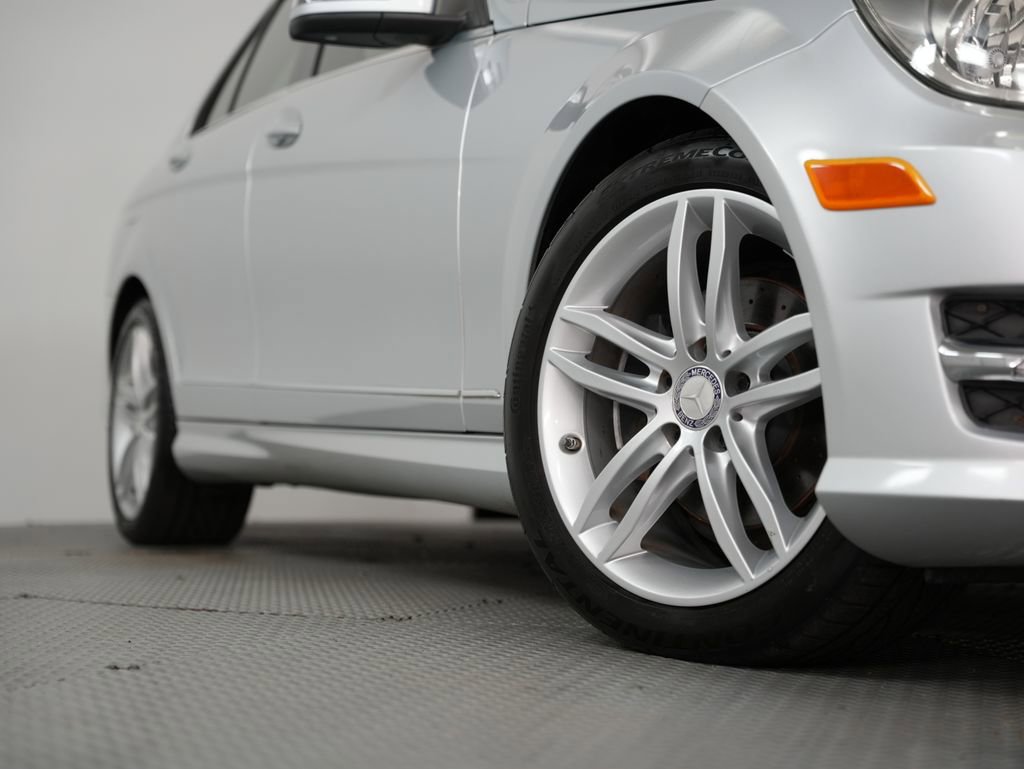 Used 2012 Mercedes-Benz C 300 4MATIC Sedan w/ Premium 1 Pkg image 17