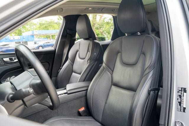 Used 2022 Volvo XC60 B5 Inscription w/ Advanced Package AWD/4WD image 19
