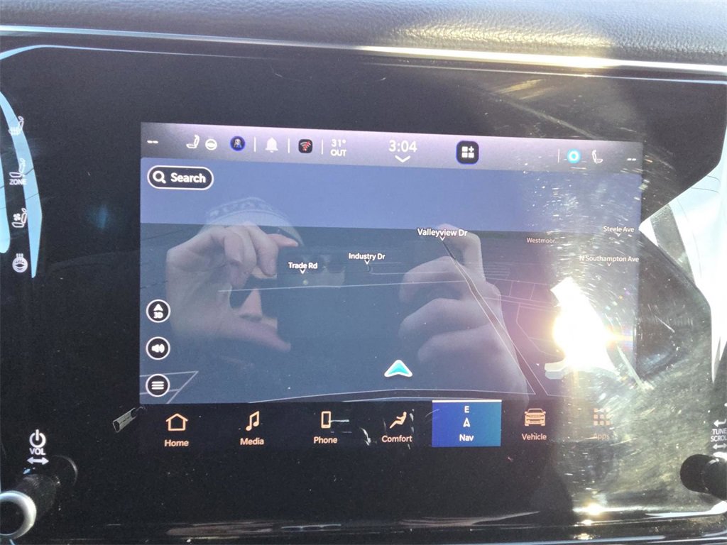 Used 2024 Jeep Wagoneer L Series II w/ Flexible Seating Group image 3