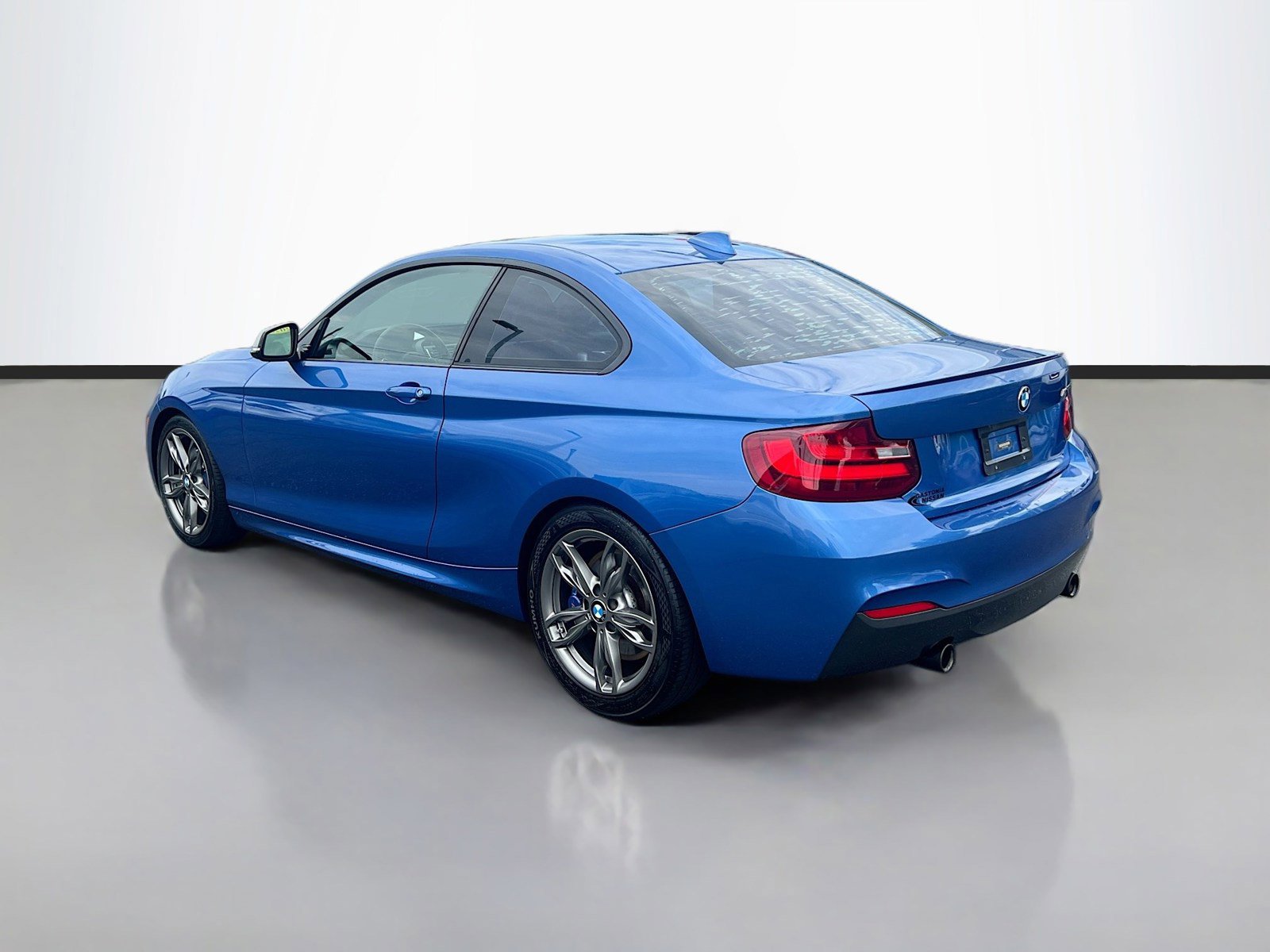 Used 2016 BMW M235i Coupe RWD image 5