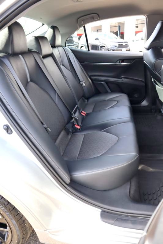 Used 2021 Toyota Camry XSE image 19