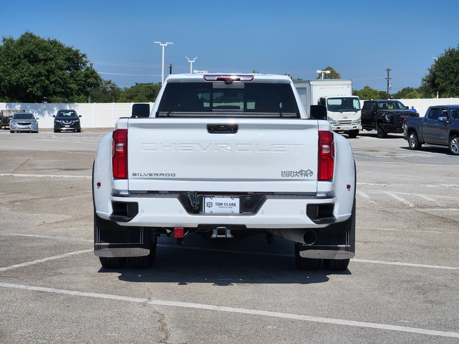 Used 2025 Chevrolet Silverado 3500 High Country w/ Technology Package AWD/4WD image 33