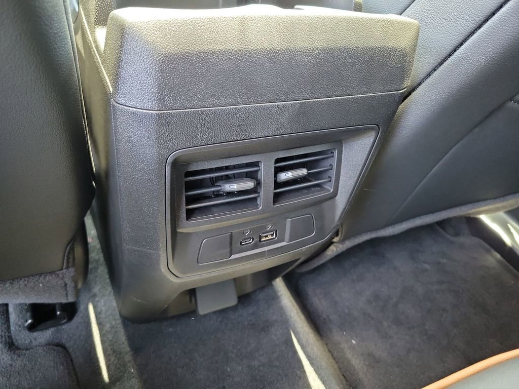 Used 2026 GMC Canyon AT4 w/ Technology Plus Package AWD/4WD image 22