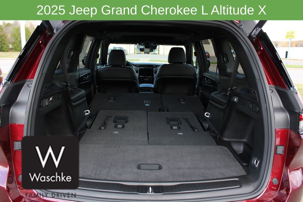 New 2025 Jeep Grand Cherokee L Altitude image 18