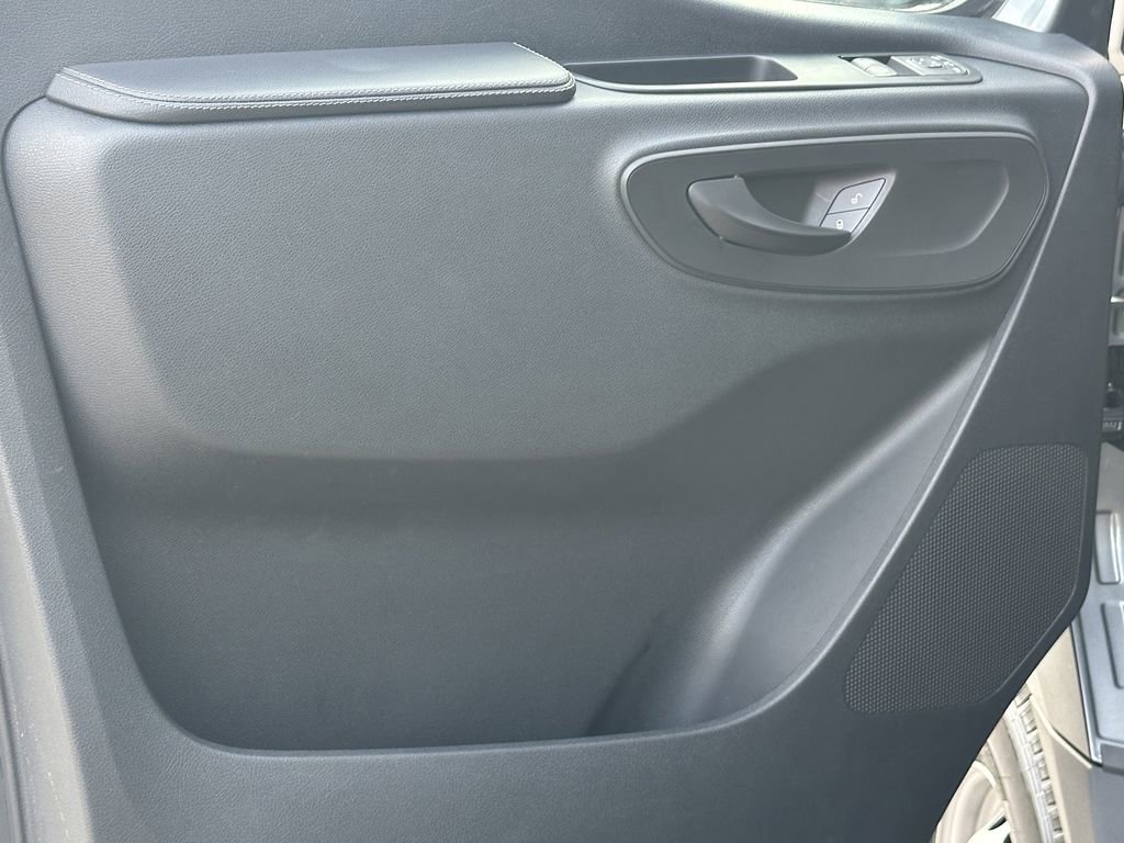 Used 2019 Mercedes-Benz Sprinter 2500 image 11