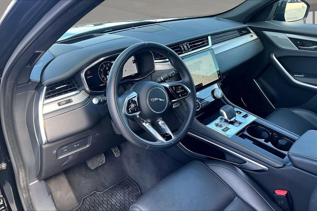Used 2026 Jaguar F-PACE R-Dynamic S AWD/4WD image 13