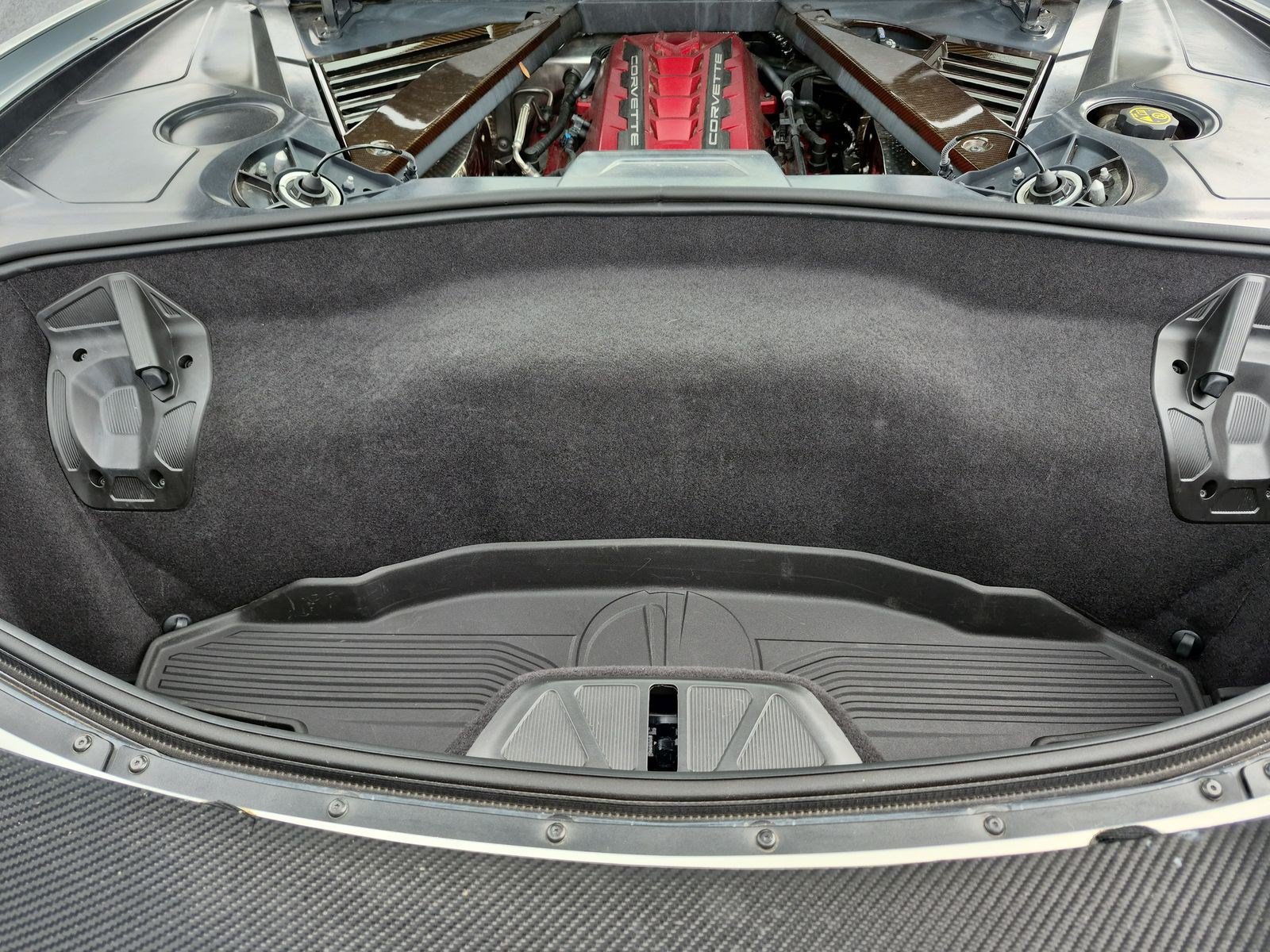 Used 2021 Chevrolet Corvette Stingray Premium Cpe w/ Z51 Performance Package RWD image 31