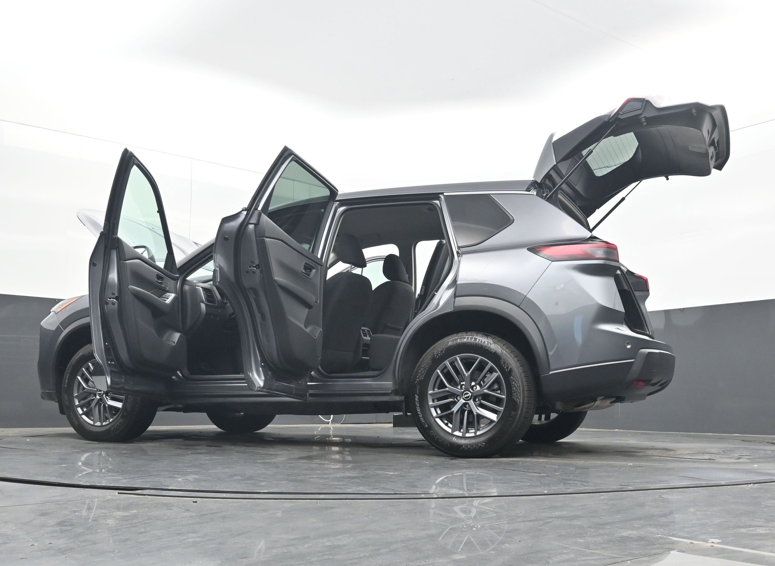 Certified 2025 Nissan Rogue S image 38