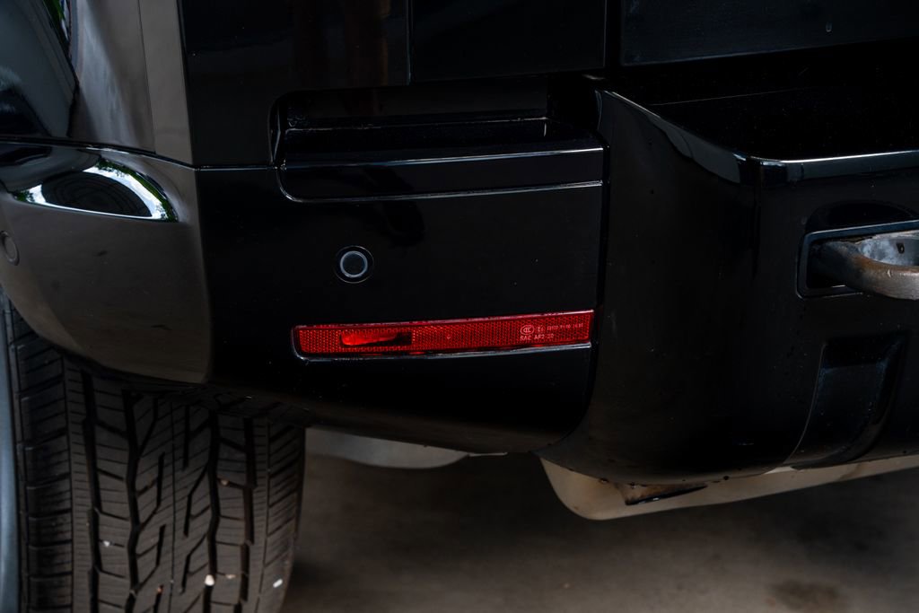 Used 2023 Land Rover Defender 110 X image 25