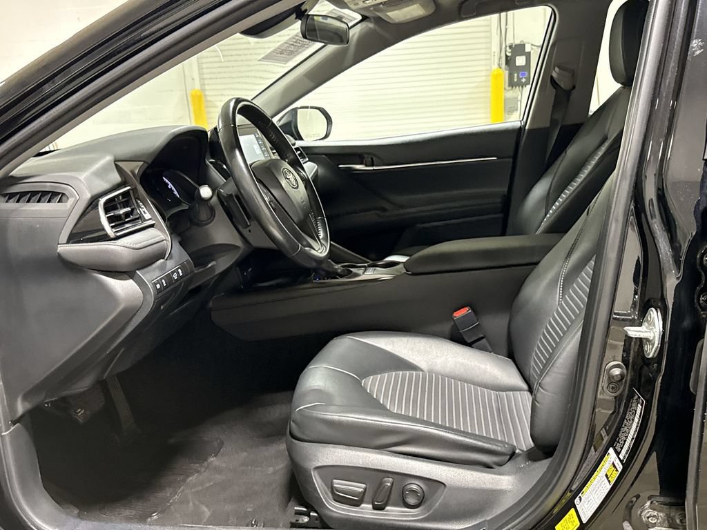Used 2024 Toyota Camry SE FWD image 19