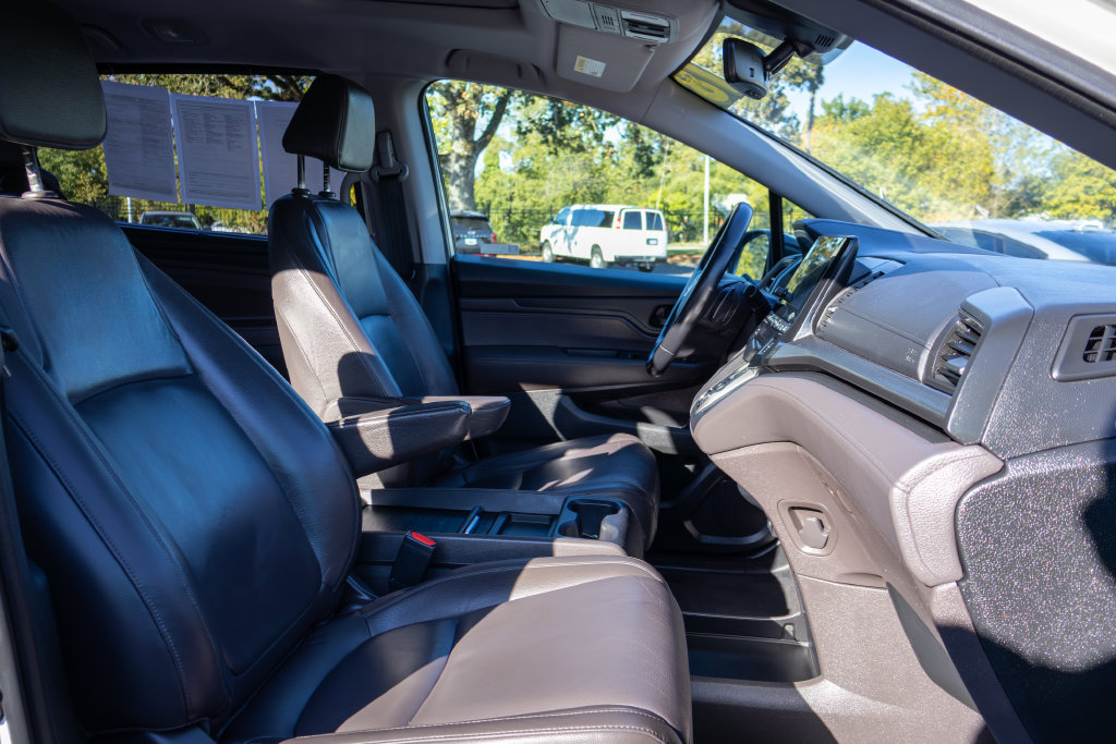 Used 2018 Honda Odyssey EX-L image 12