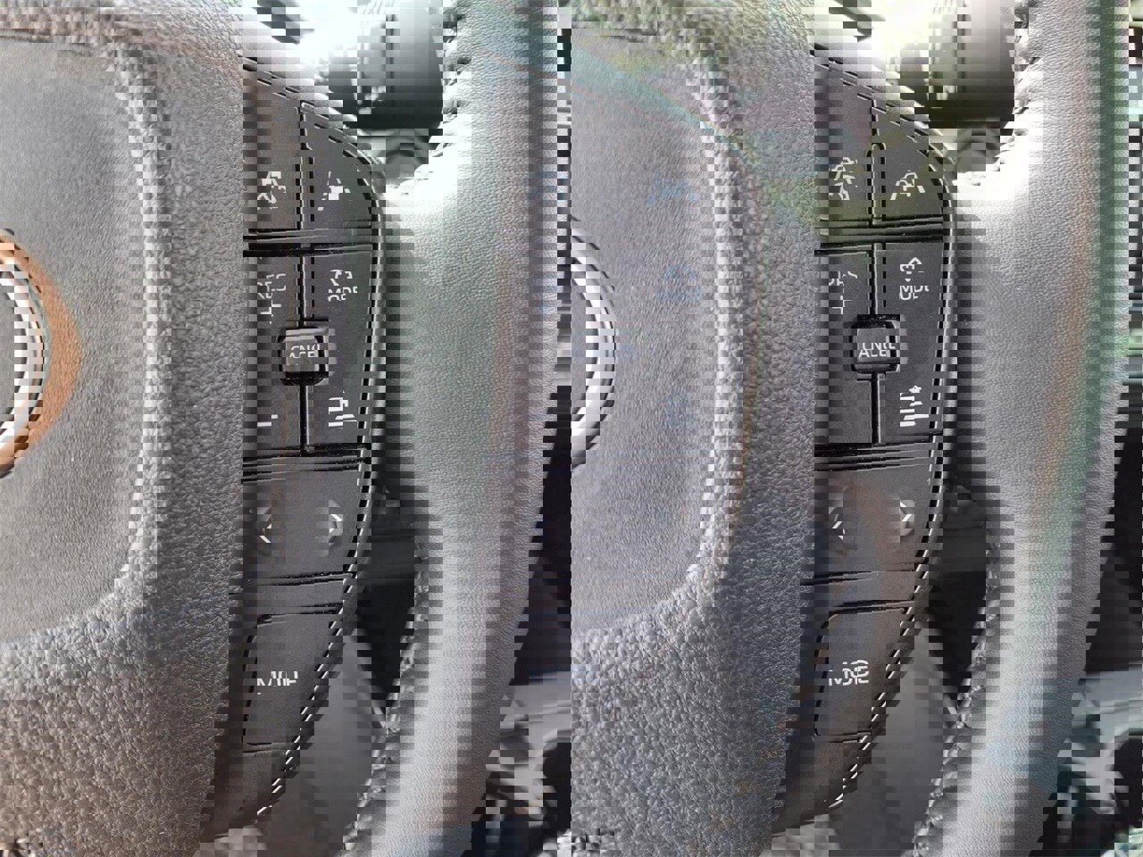 Used 2025 Toyota Prius LE image 24