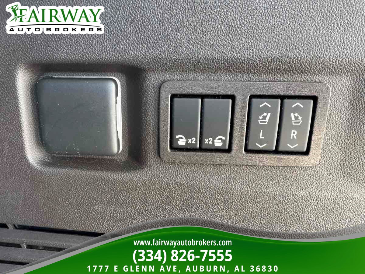 Used 2022 Chevrolet Tahoe LT w/ Luxury Package RWD image 28