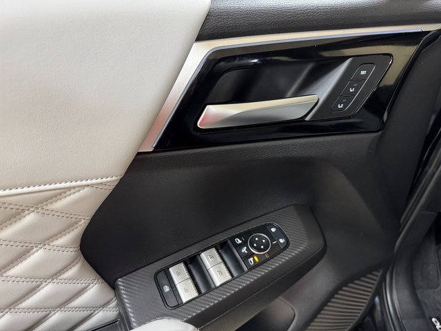 Used 2022 Mitsubishi Outlander SEL image 7