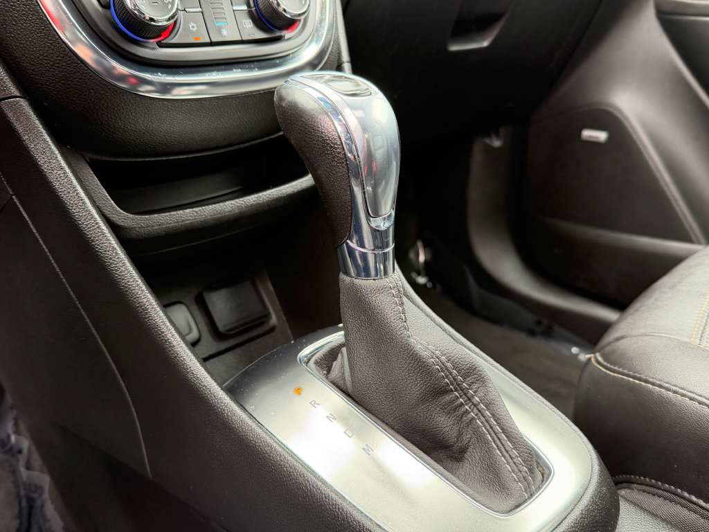 Used 2015 Buick Encore Leather AWD/4WD image 23