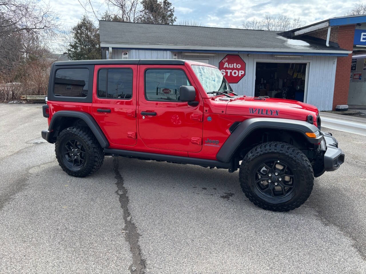 Used 2025 Jeep Wrangler Unlimited Sport S 4xe image 3