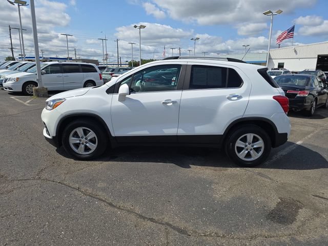 Certified 2020 Chevrolet Trax LT w/ LT Convenience Package FWD image 5