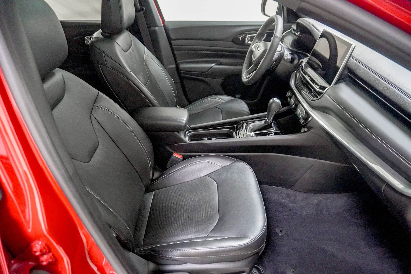 Used 2023 Jeep Compass High Altitude AWD/4WD image 29