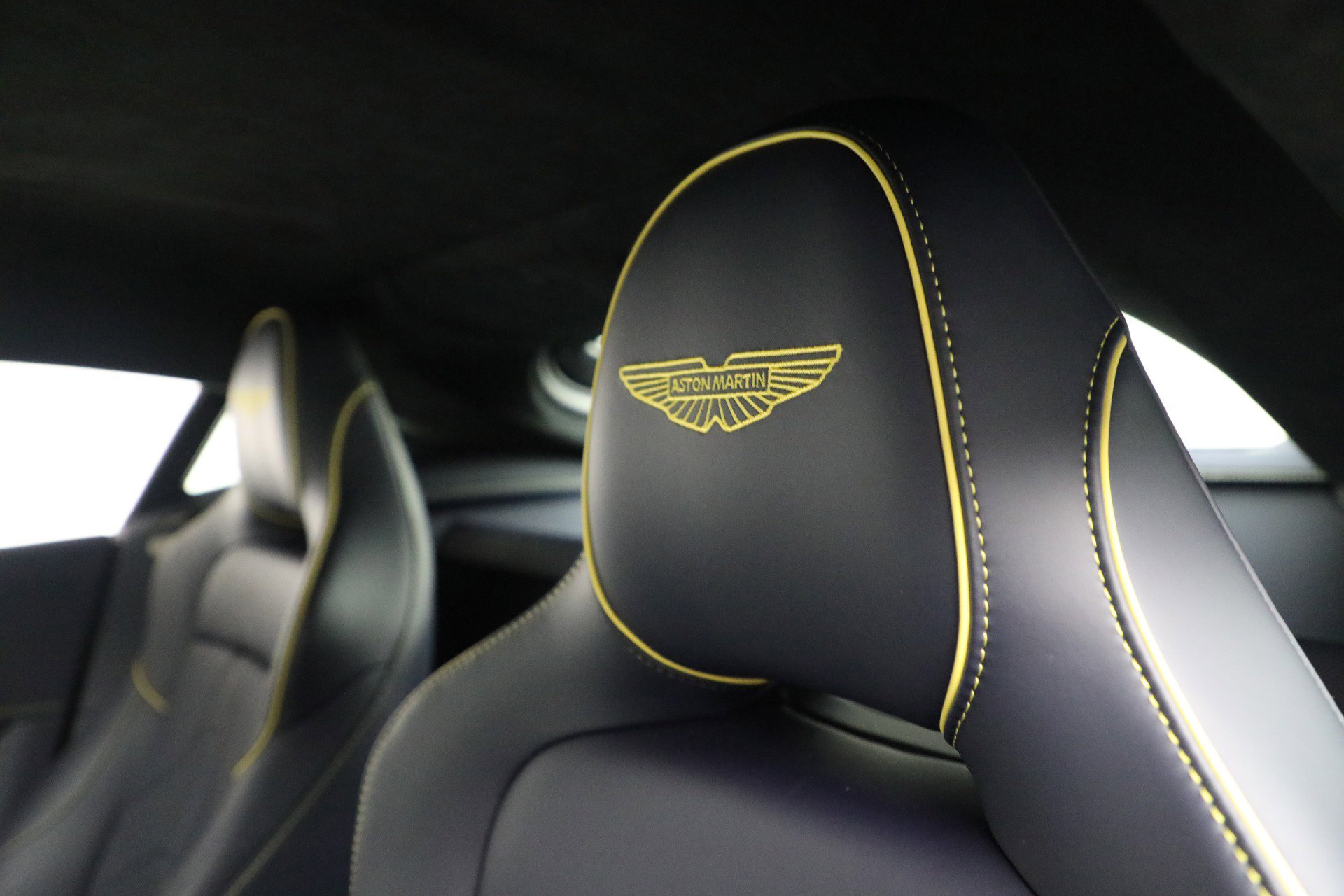 New 2026 Aston Martin V8 Vantage Coupe image 22