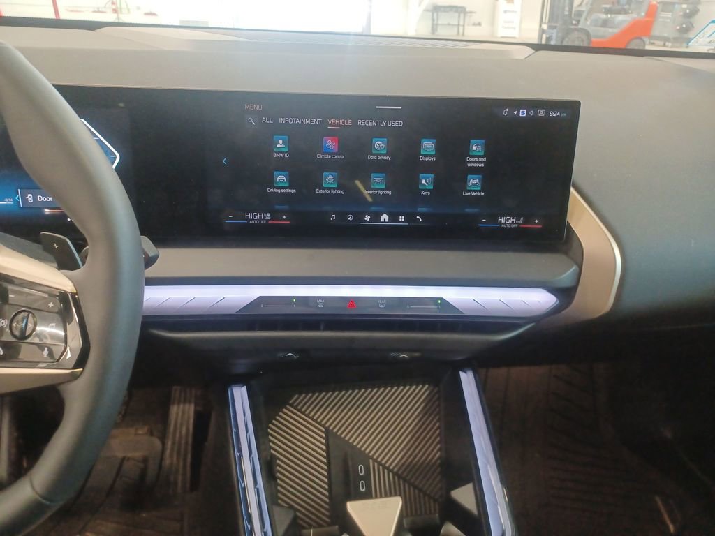 Certified 2025 BMW X3 xDrive30i w/ Convenience Package image 18