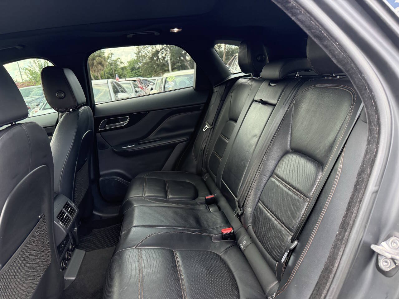 Used 2017 Jaguar F-PACE Prestige AWD/4WD image 21