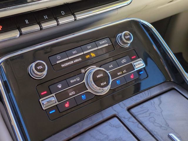 Used 2018 Lincoln Navigator Reserve w/ Technology Package AWD/4WD image 24