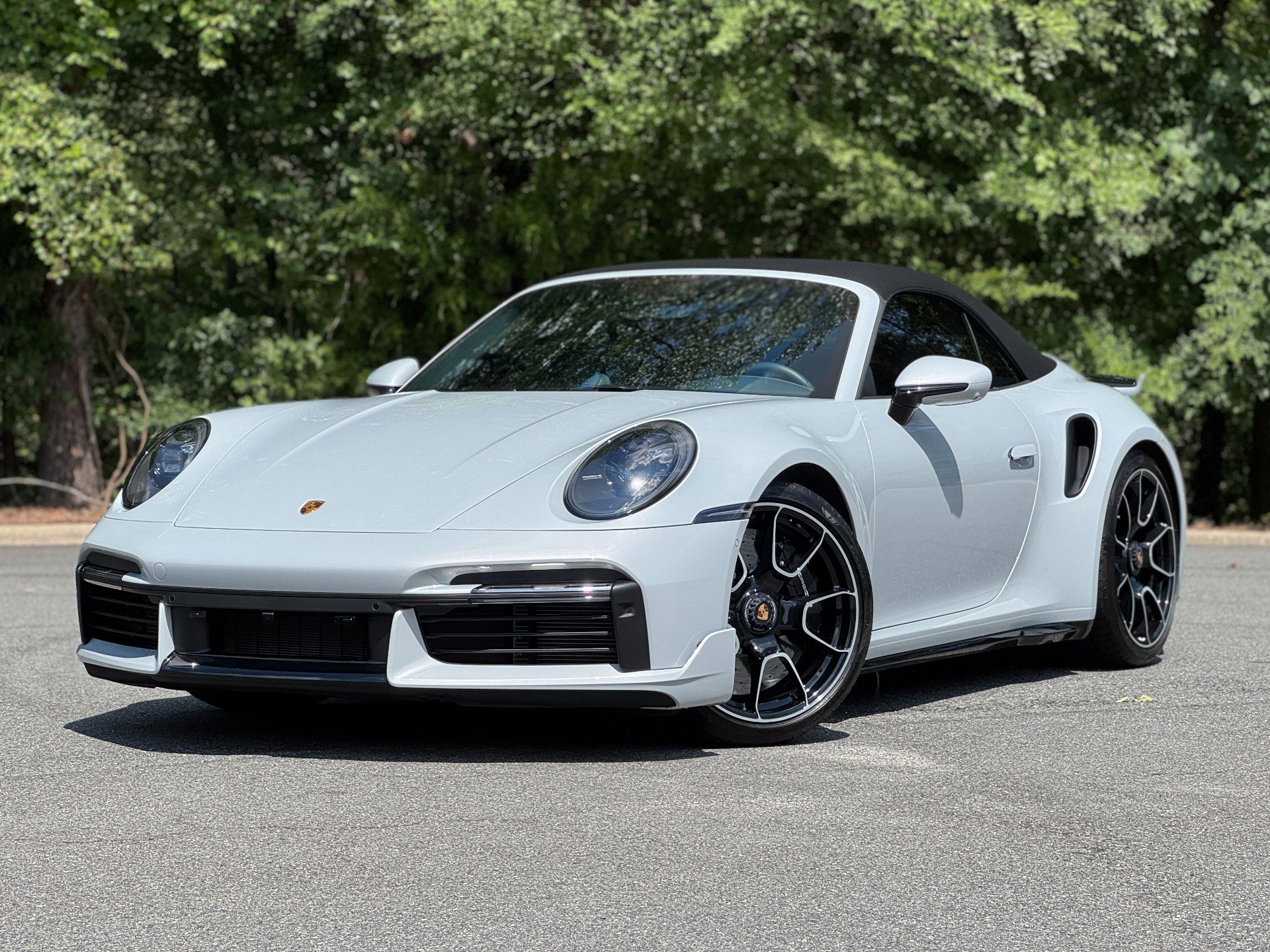 Used 2024 Porsche 911 Cabriolet image 1
