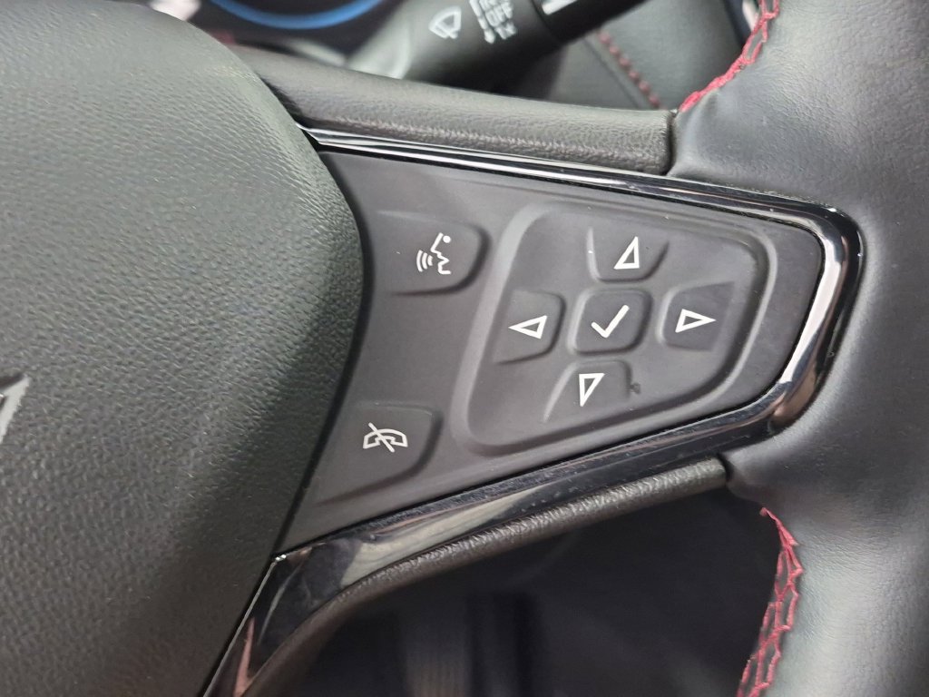 Used 2024 Chevrolet Equinox RS w/ RS Leather Package FWD image 21