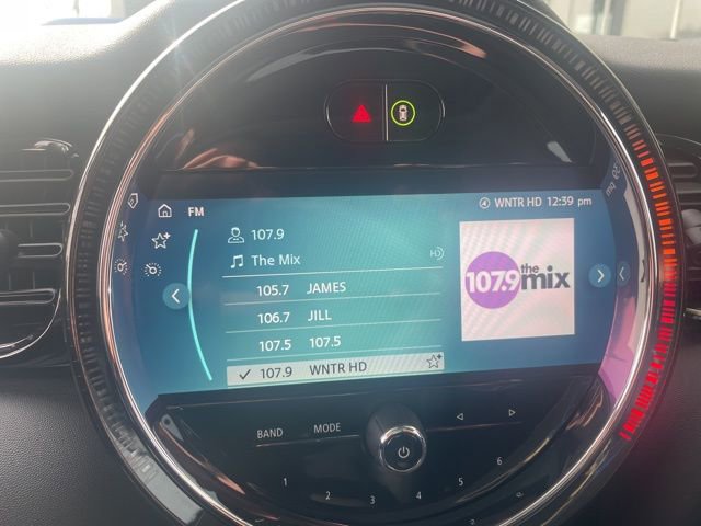 Certified 2024 MINI Cooper SE image 11