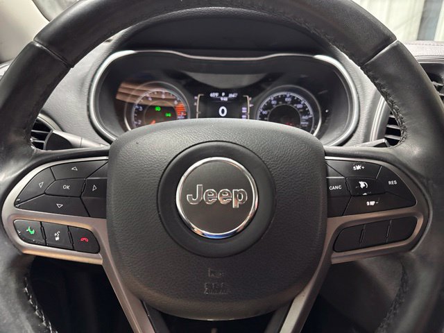 Used 2019 Jeep Cherokee Latitude Plus FWD image 10