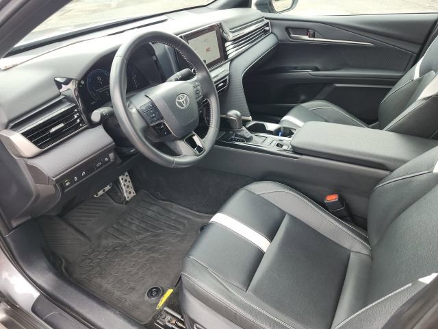 Certified 2025 Toyota Camry SE image 6