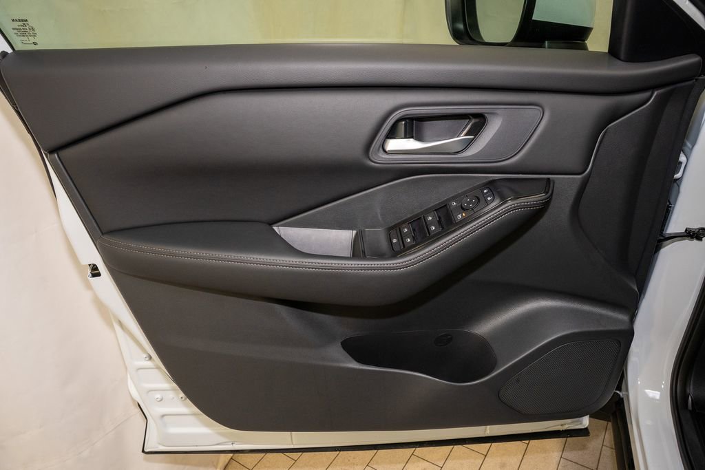 New 2026 Nissan Rogue SV image 13