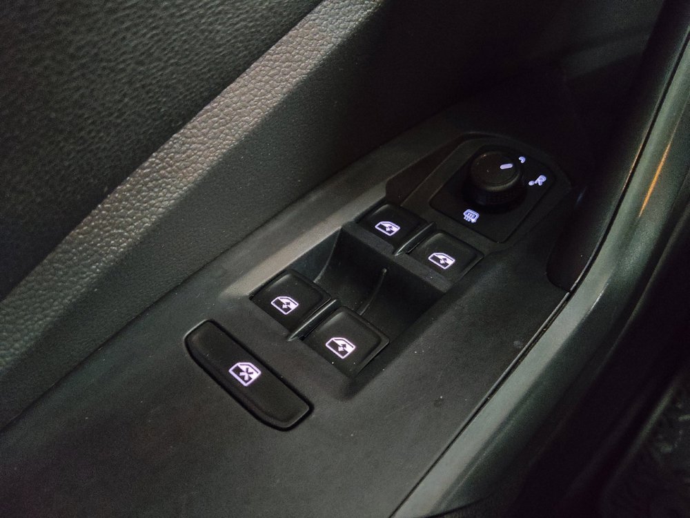 Used 2019 Volkswagen Jetta SEL FWD image 27
