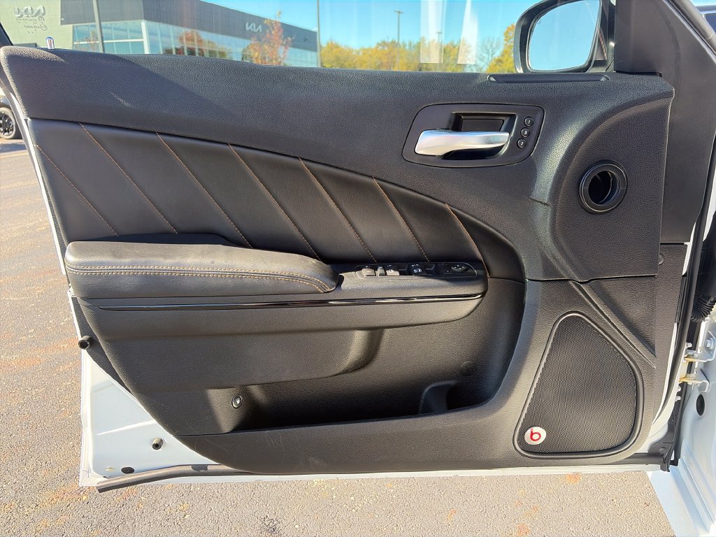 Used 2017 Dodge Charger R/T RWD image 17