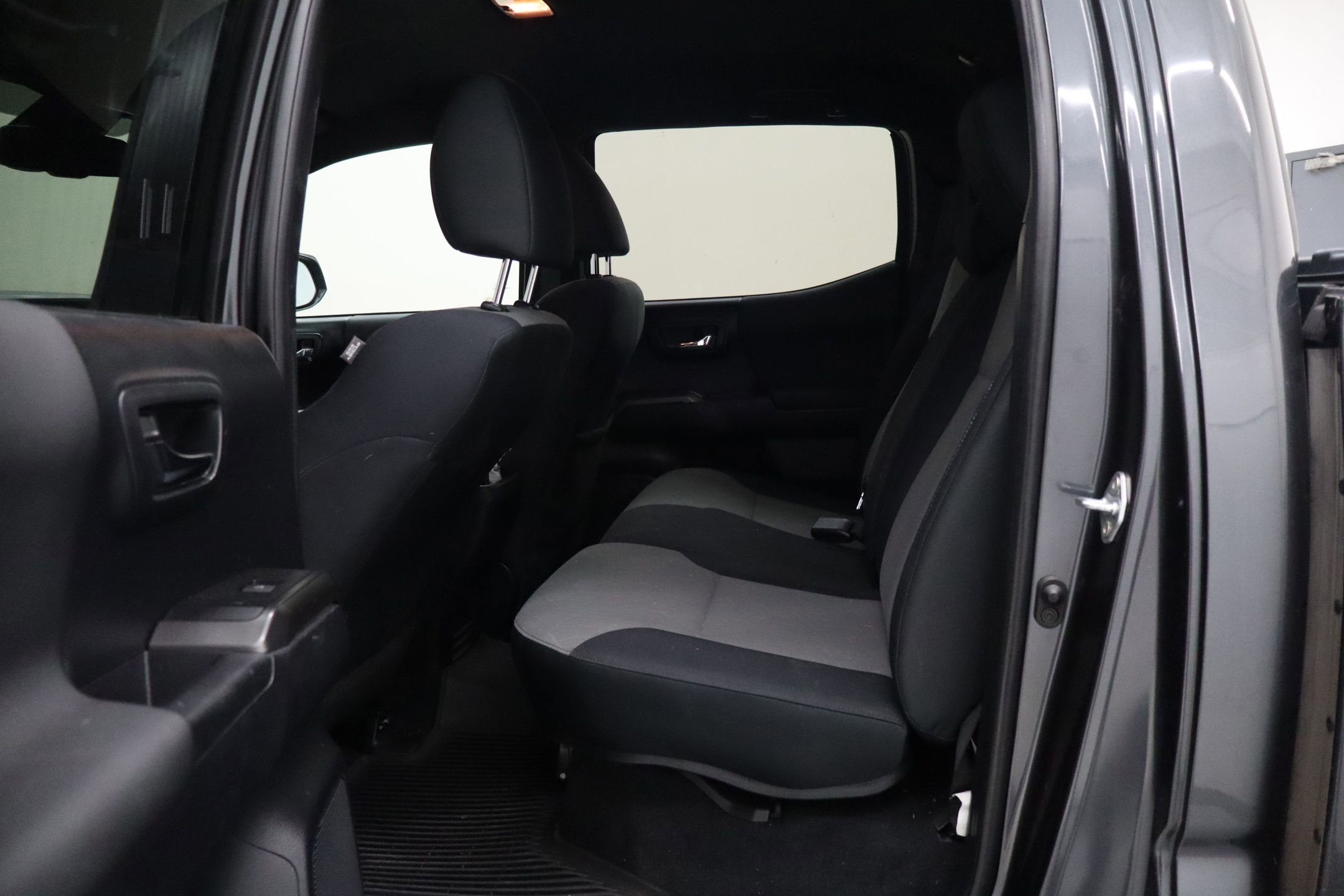 Used 2021 Toyota Tacoma TRD Sport image 26