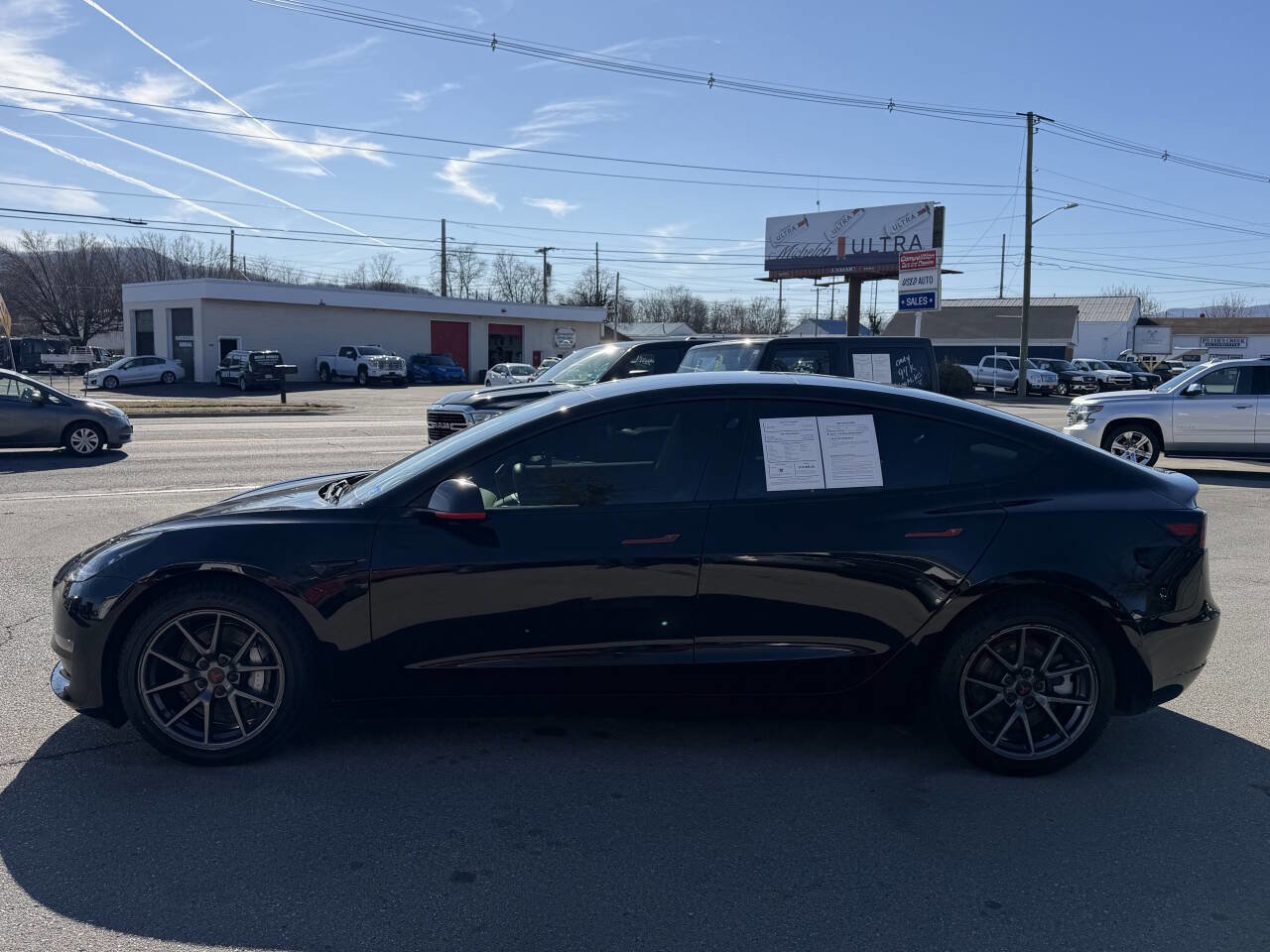Used 2021 Tesla Model 3 Standard Range Plus RWD image 9