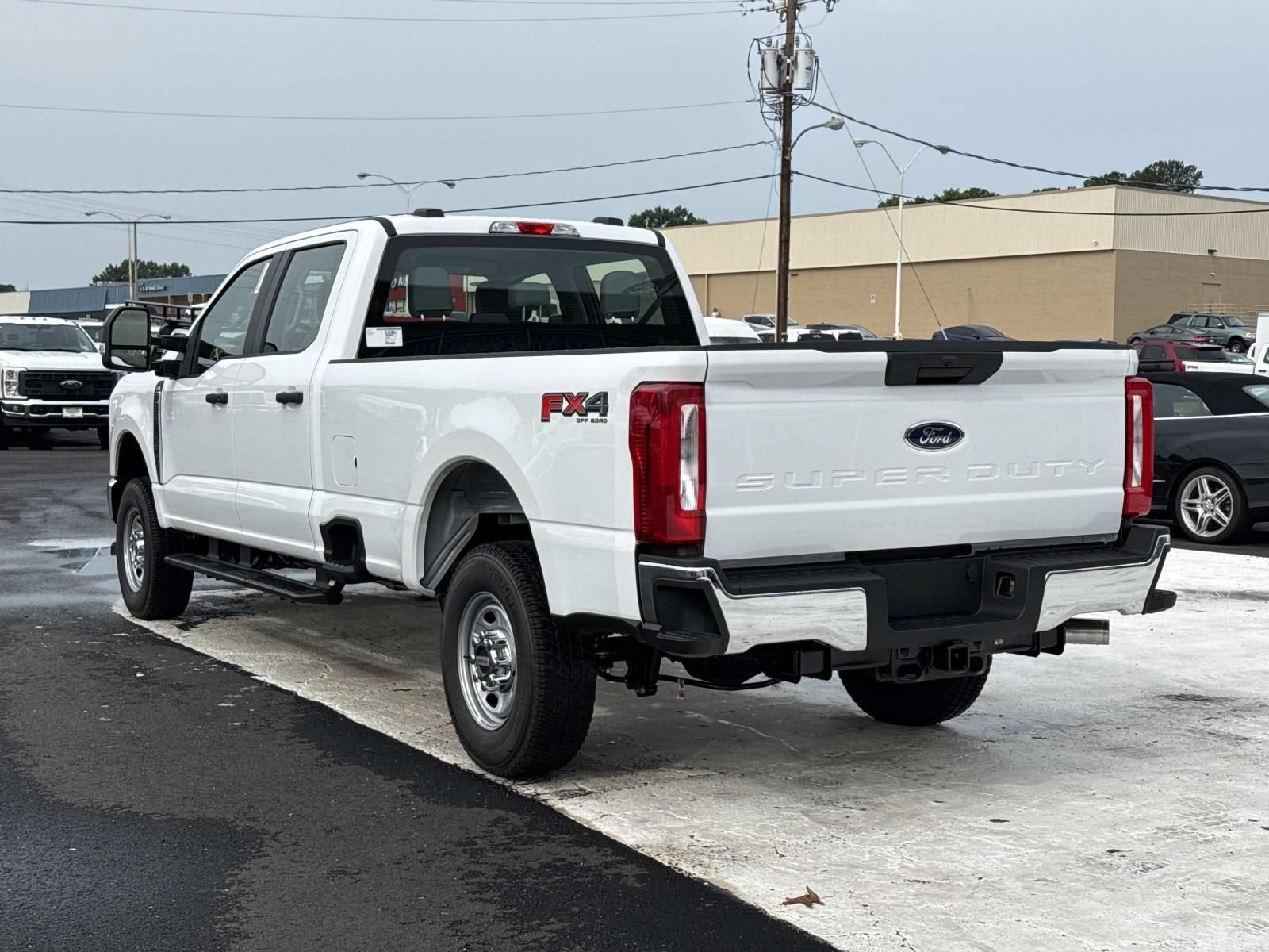 New 2026 Ford F250 XL w/ FX4 Off-Road Package AWD/4WD image 5
