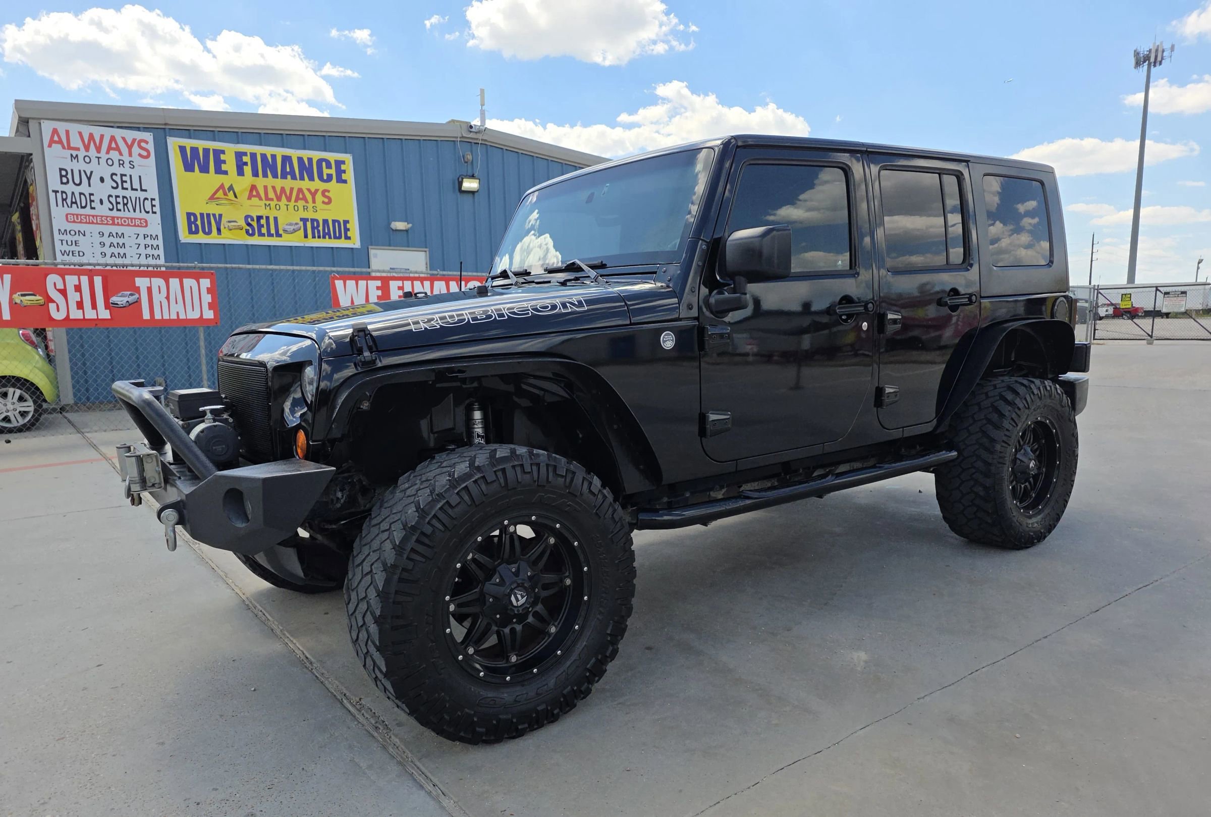 Used 2009 Jeep Wrangler Unlimited Rubicon w/ Dual Top Group
