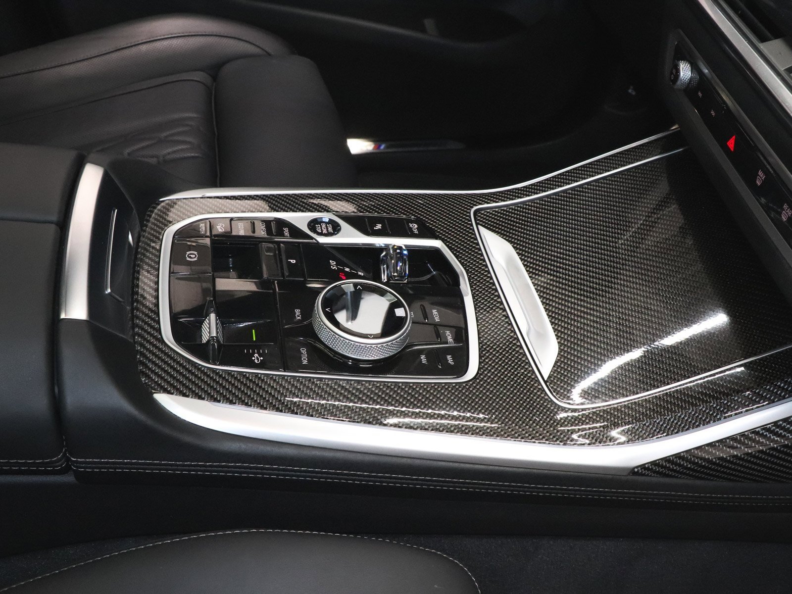 Used 2026 BMW X7 M60i image 43