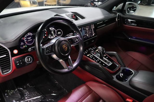Used 2022 Porsche Cayenne Platinum Edition AWD/4WD image 13