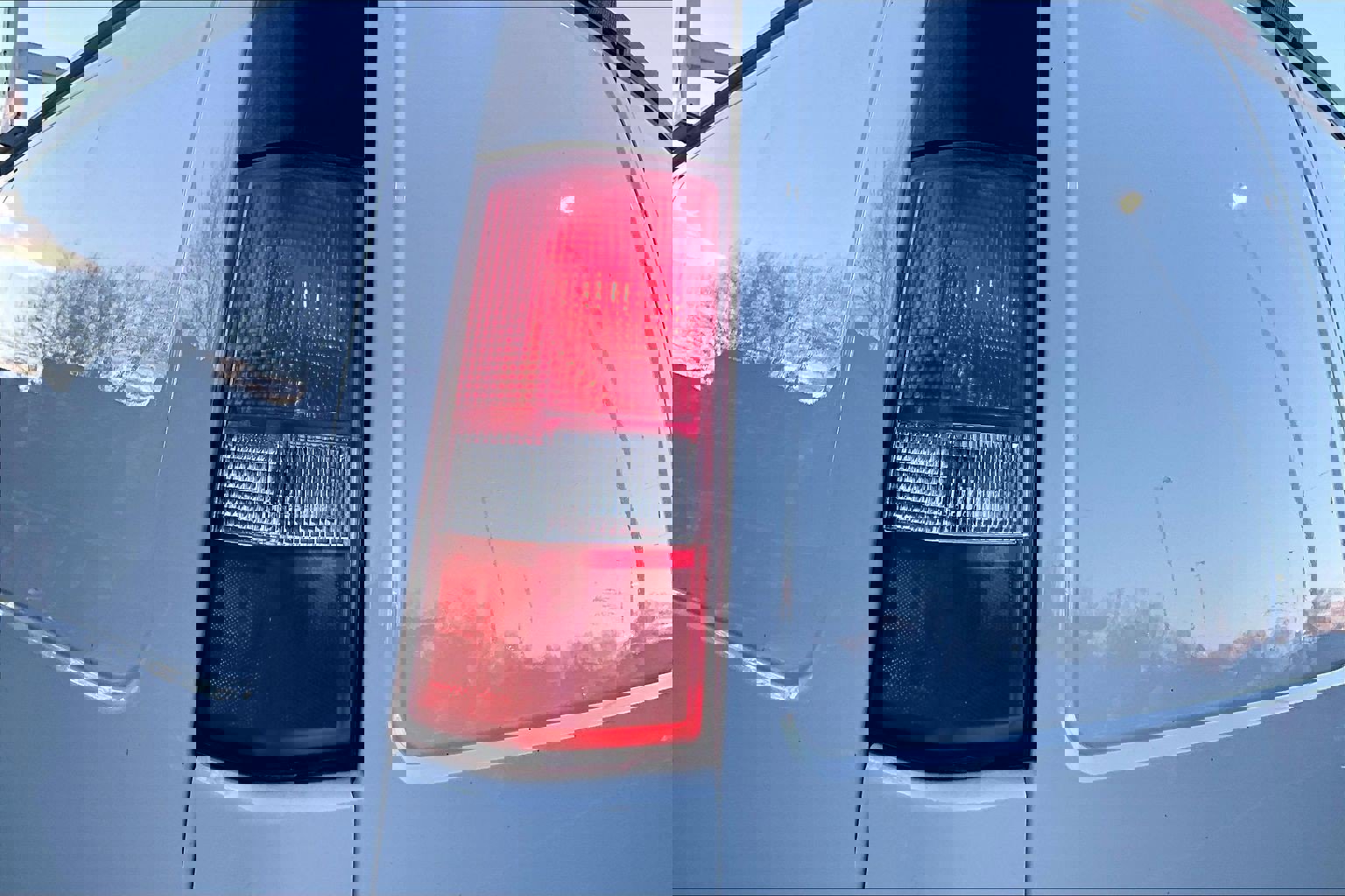 Used 2017 Chevrolet Express 3500 image 24