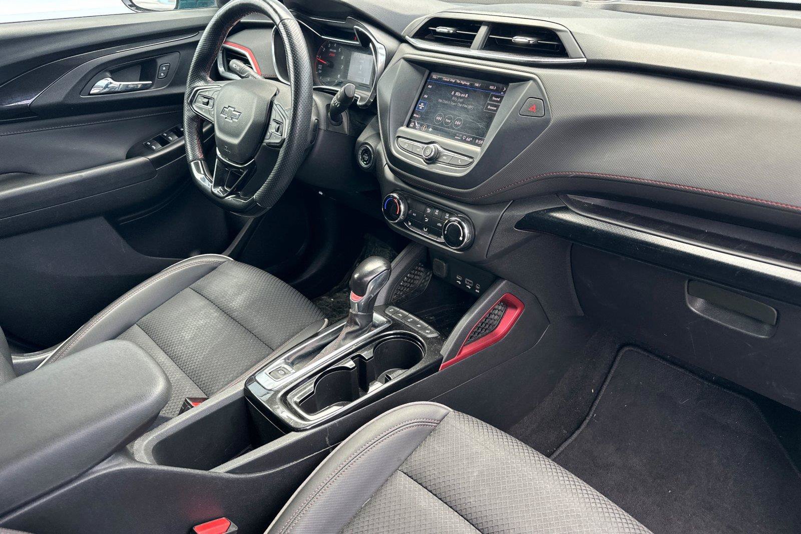 Used 2022 Chevrolet TrailBlazer RS FWD image 16