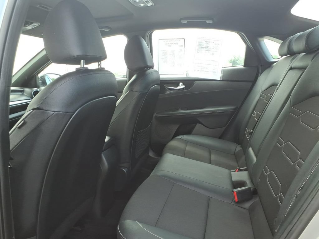 Used 2023 Kia Forte GT-Line w/ GT-Line Premium Package FWD image 25