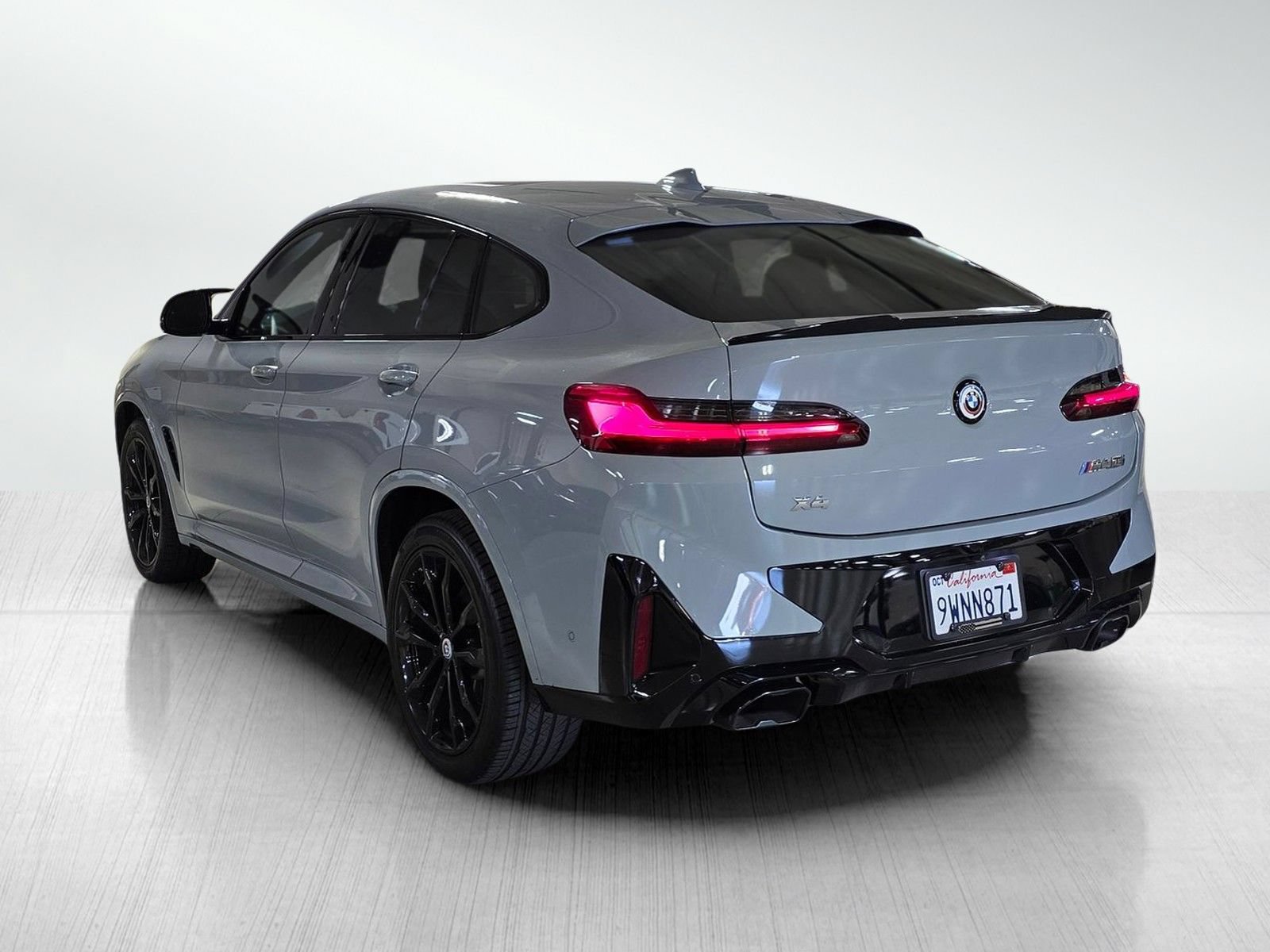 Used 2023 BMW X4 M40i w/ Premium Package AWD/4WD image 5