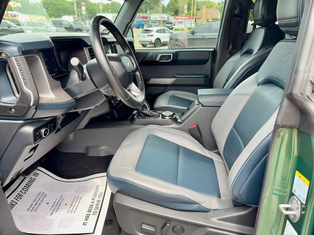 Used 2023 Ford Bronco Outer Banks AWD/4WD image 12