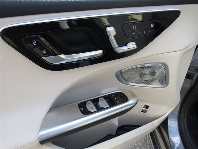 Certified 2025 Mercedes-Benz C 300 4MATIC Sedan image 9