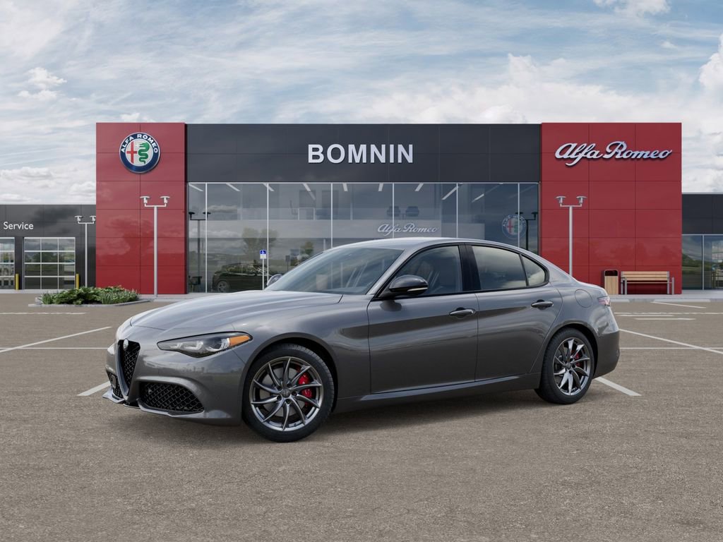 New 2025 Alfa Romeo Giulia image 2